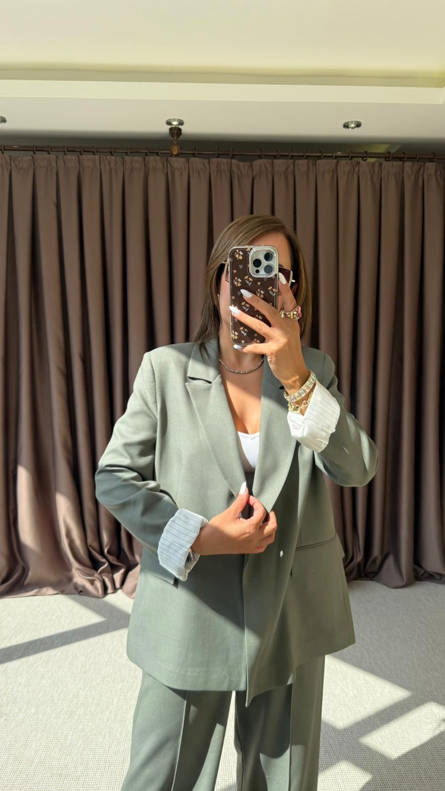 KLASİK KALIP BLAZER
