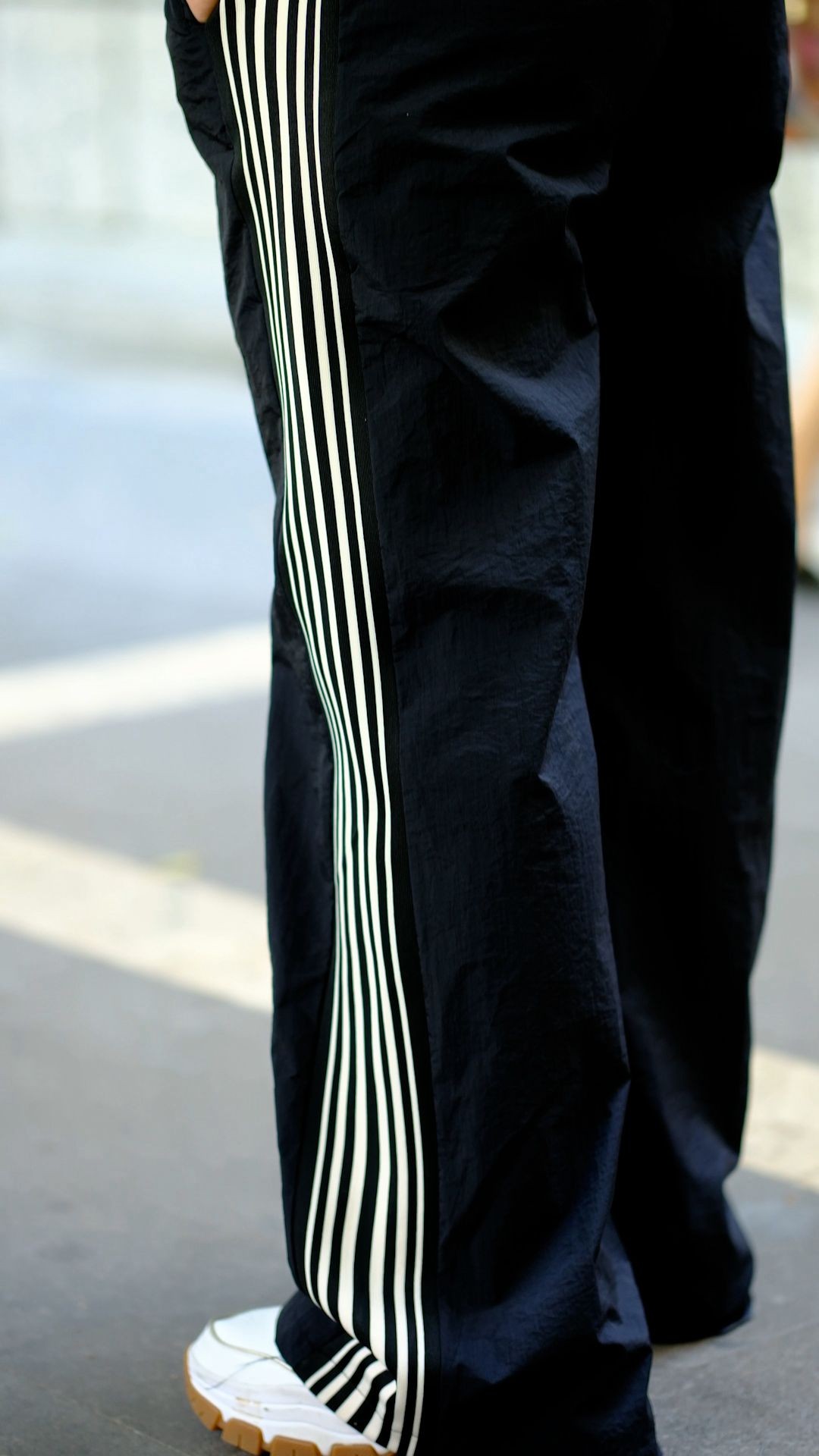 GARNİLİ PARAŞÜT PANTOLON