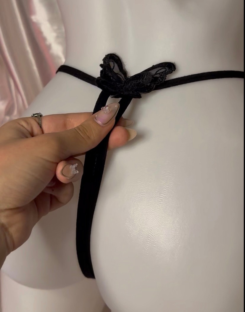 Kelebek Detaylı Şık Dantel Bodysuit 