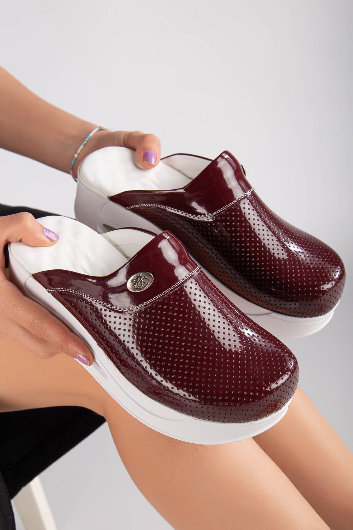 Women's Clogs Burgundy - Orthopedic, Comfortable, Anti-Slip