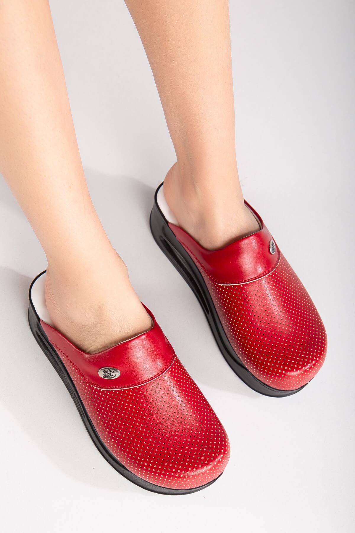 Red Women's Comfy Clogs