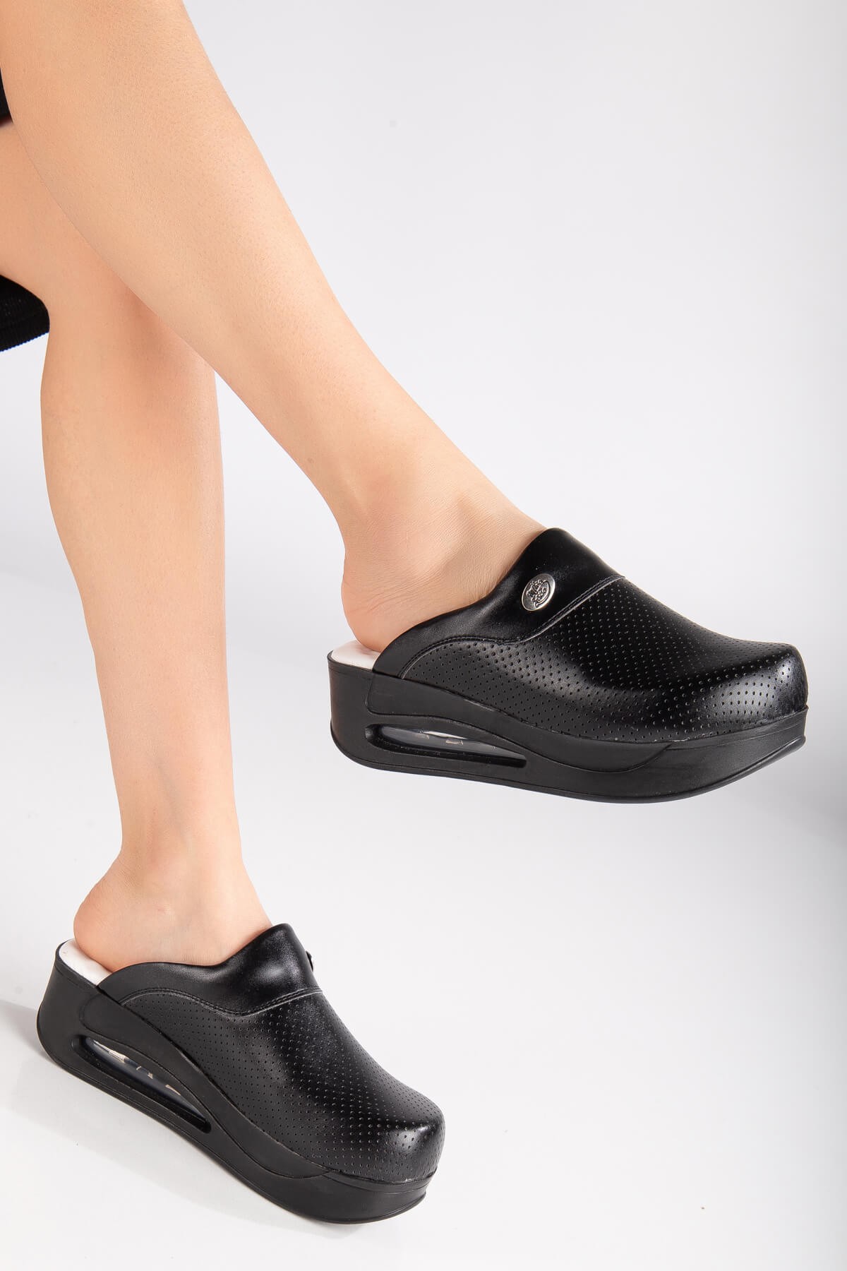 Women's Clogs Black - Orthopedic, Comfortable, Anti-Slip