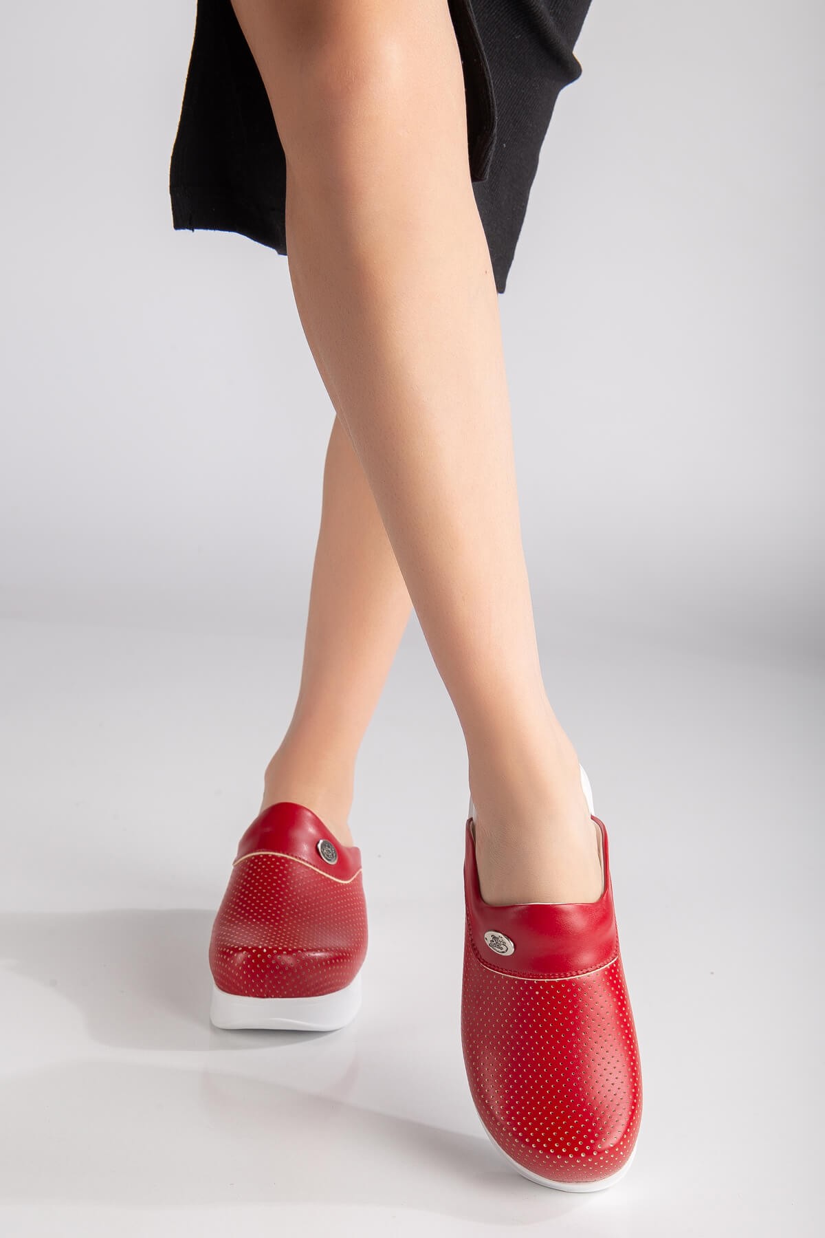 Red Women's Comfy Clogs