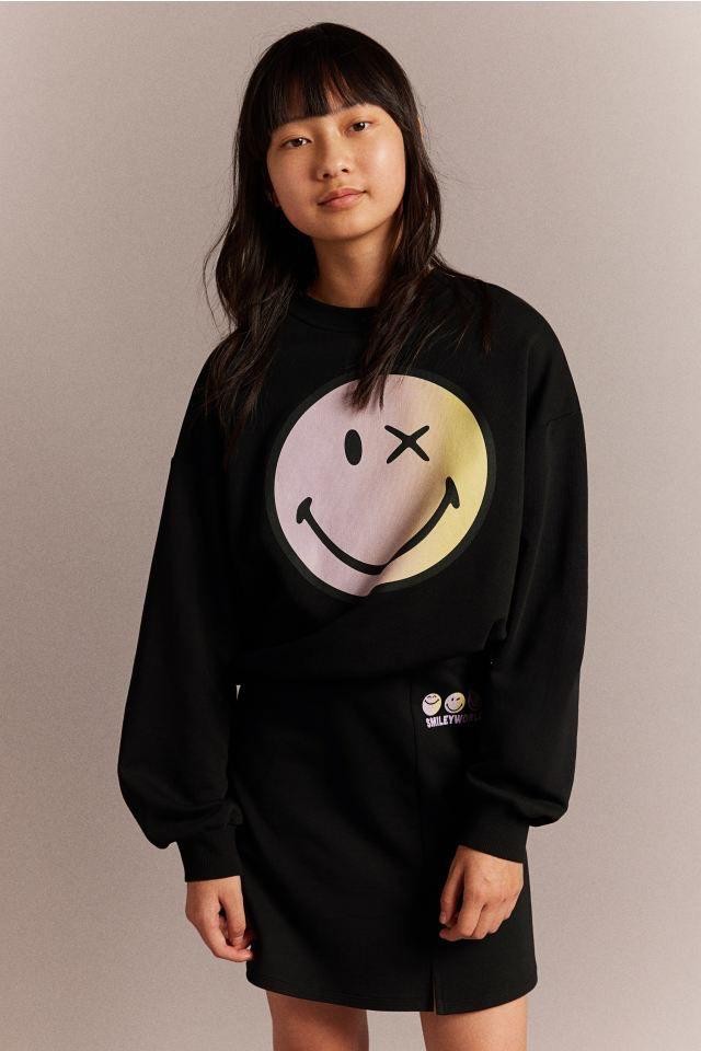 SMILE SWEATSHIRT