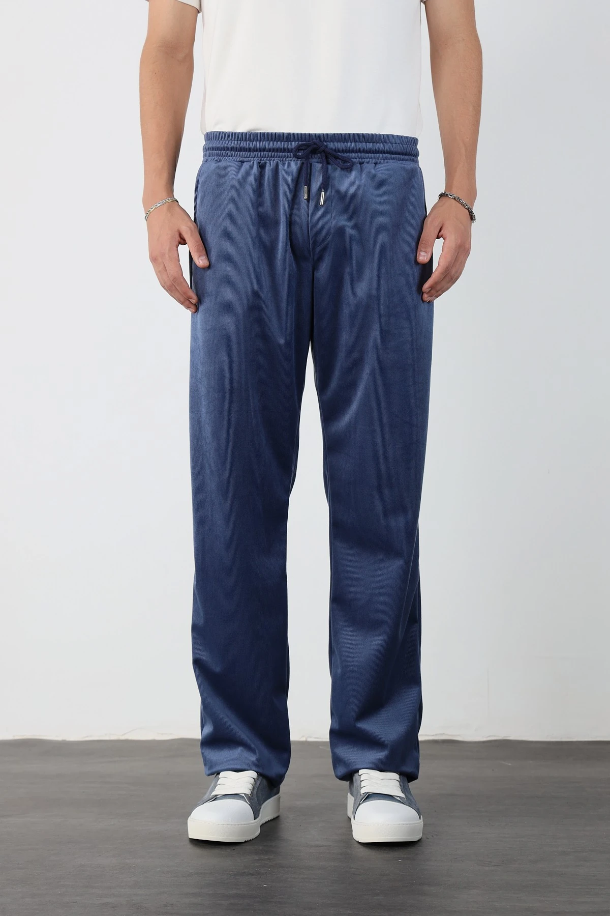 İnce Fitilli Kadife Baggy Pantolon