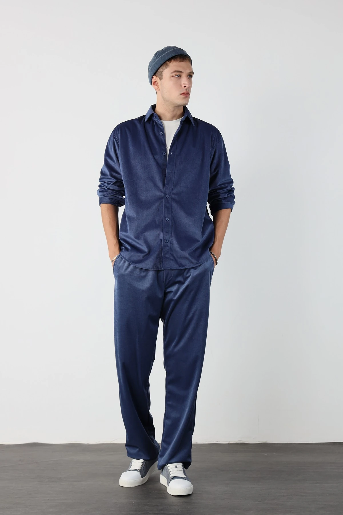 İnce Fitilli Kadife Baggy Pantolon