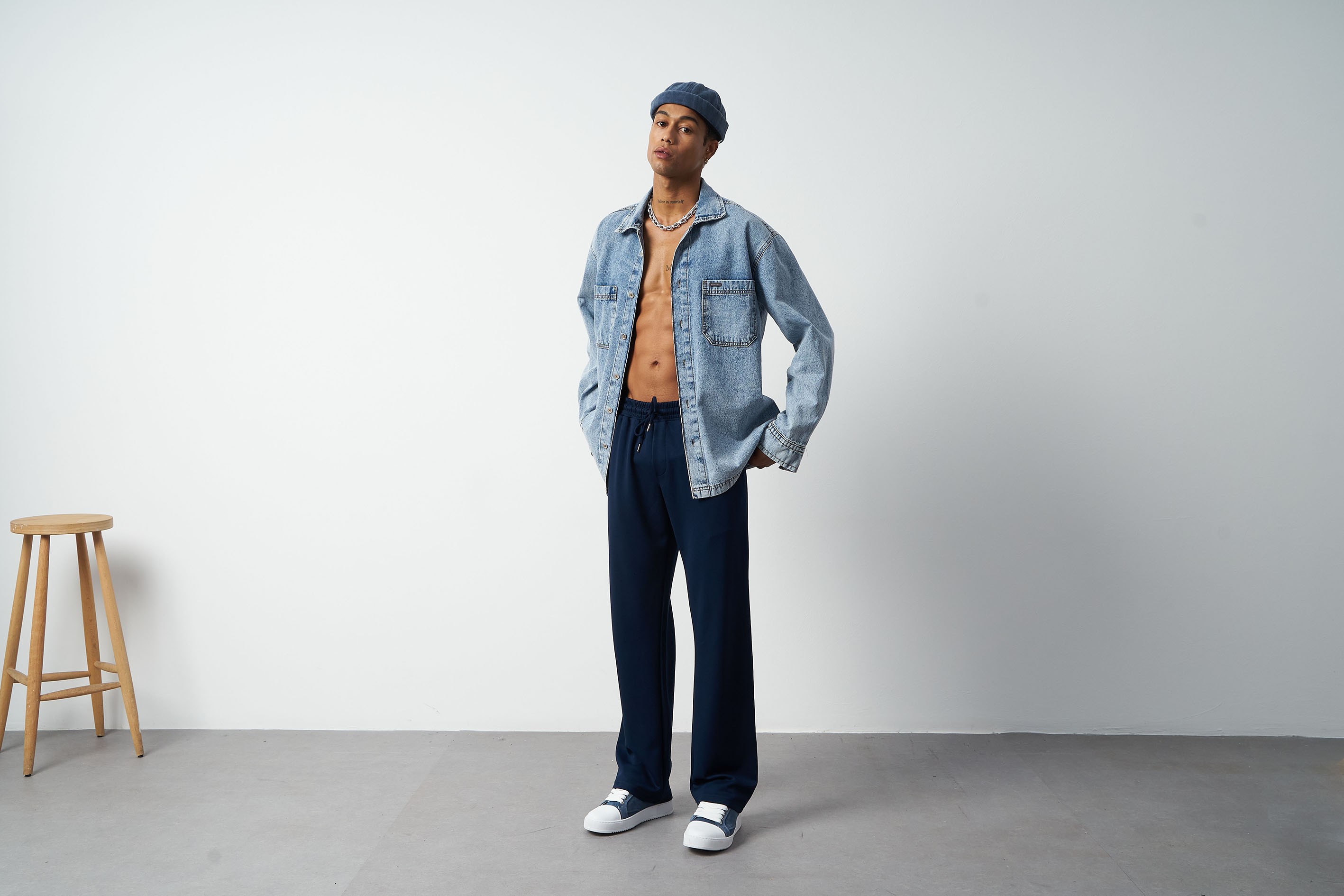 Baggy Pantolon Nasıl Kombinlenir?
