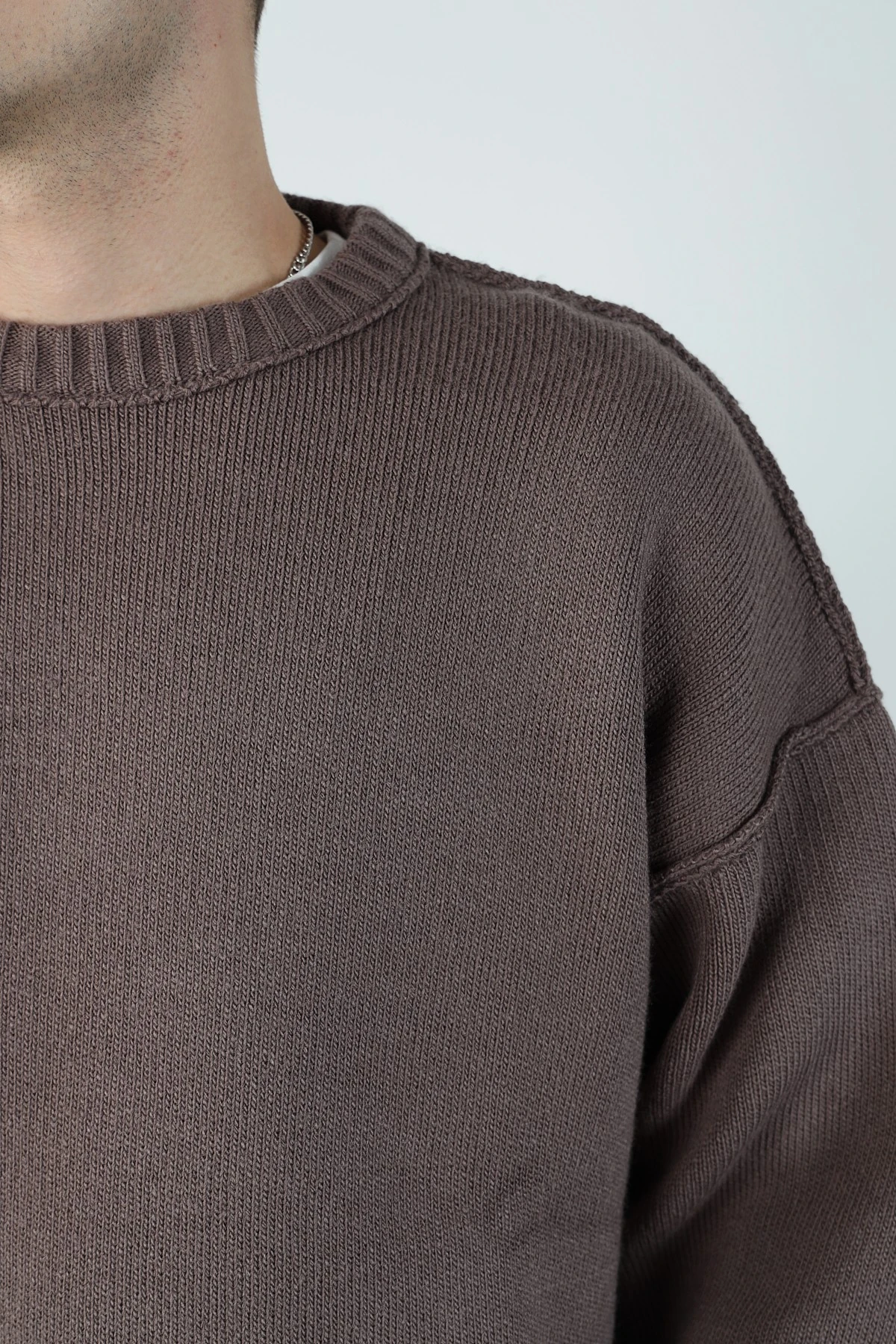 Eskitme Detaylı Oversize Triko Kazak