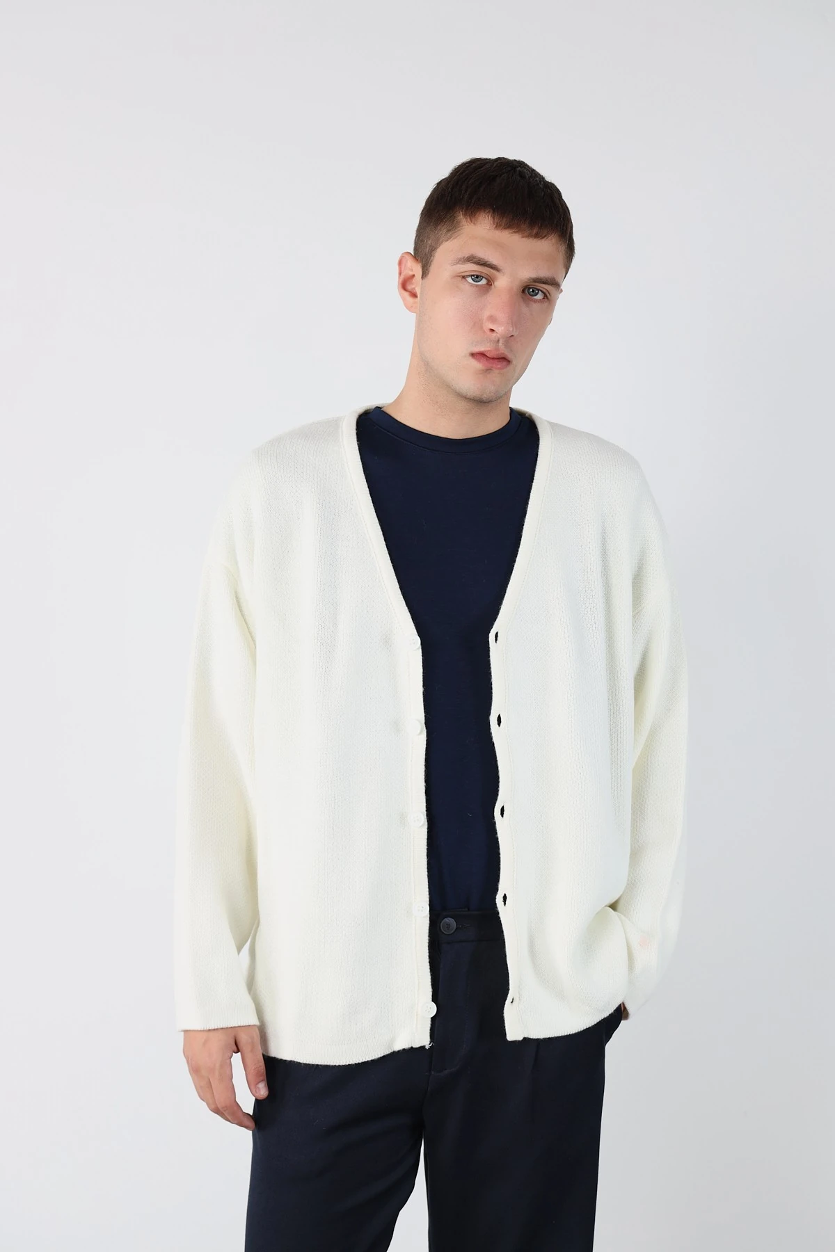 Oversize Düğmeli Triko Hırka