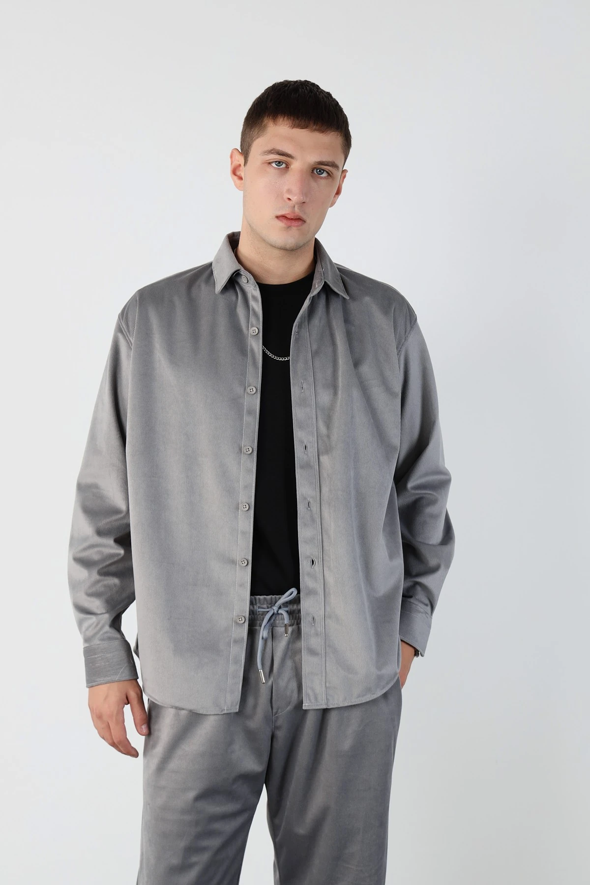 İnce Fitilli Oversize Kadife Gömlek