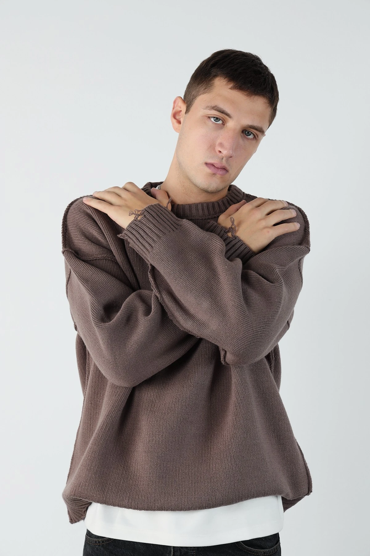 Eskitme Detaylı Oversize Triko Kazak