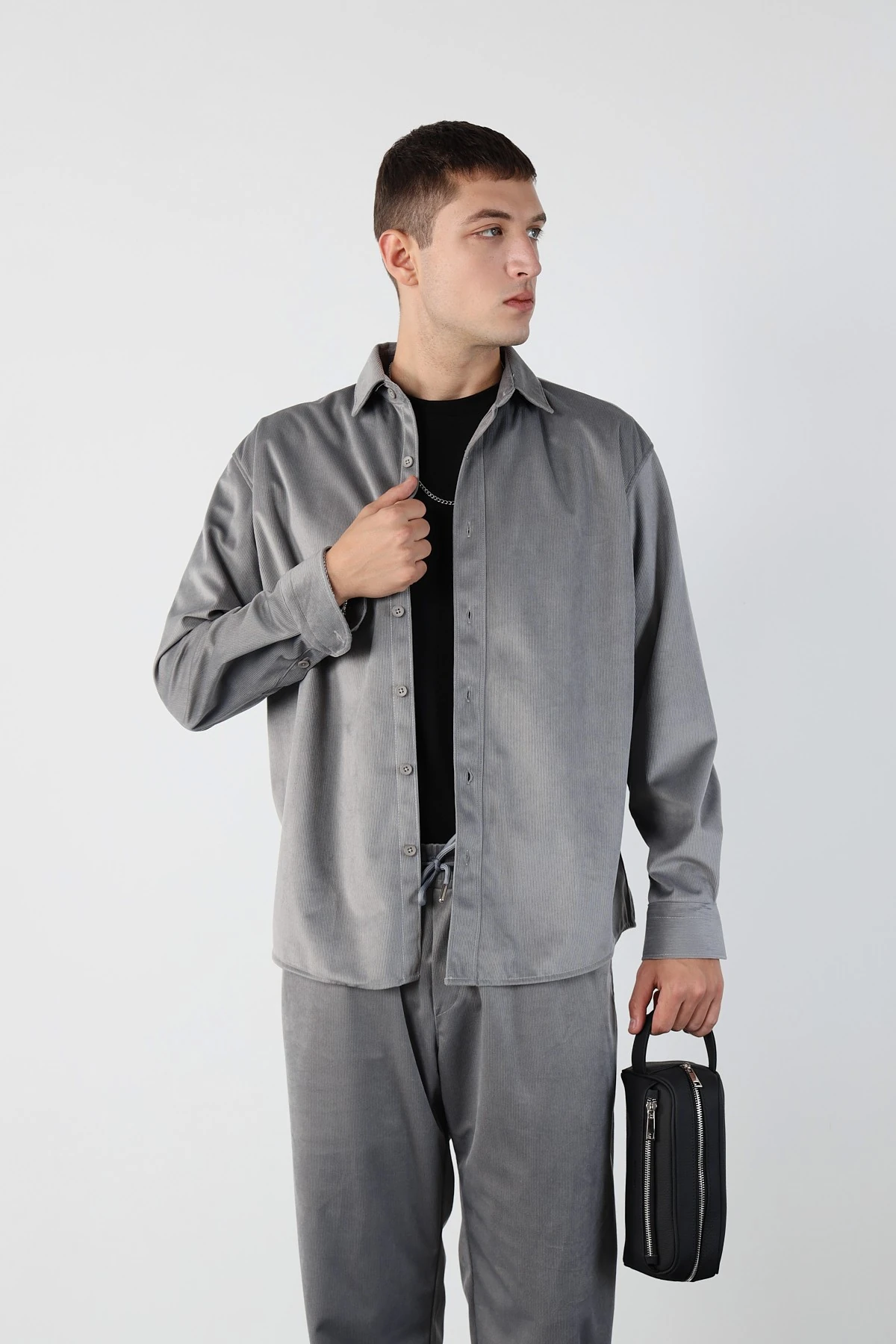 İnce Fitilli Oversize Kadife Gömlek