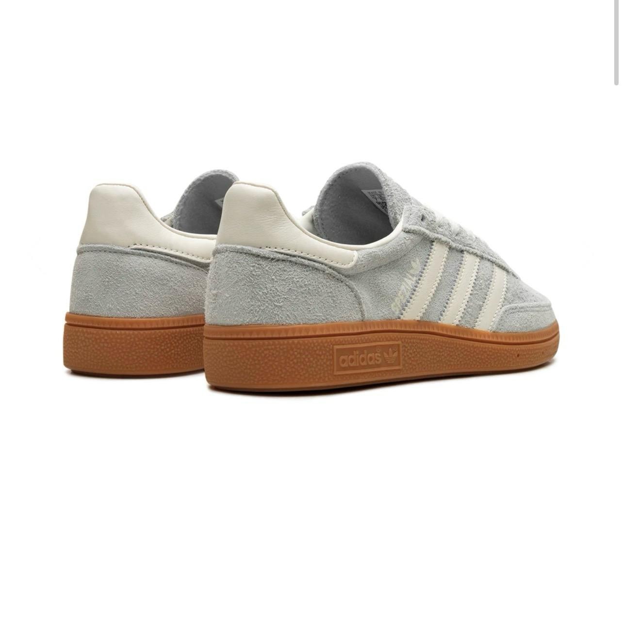 HANDBALL SPEZIAL WMNS "LIGHT GREY"