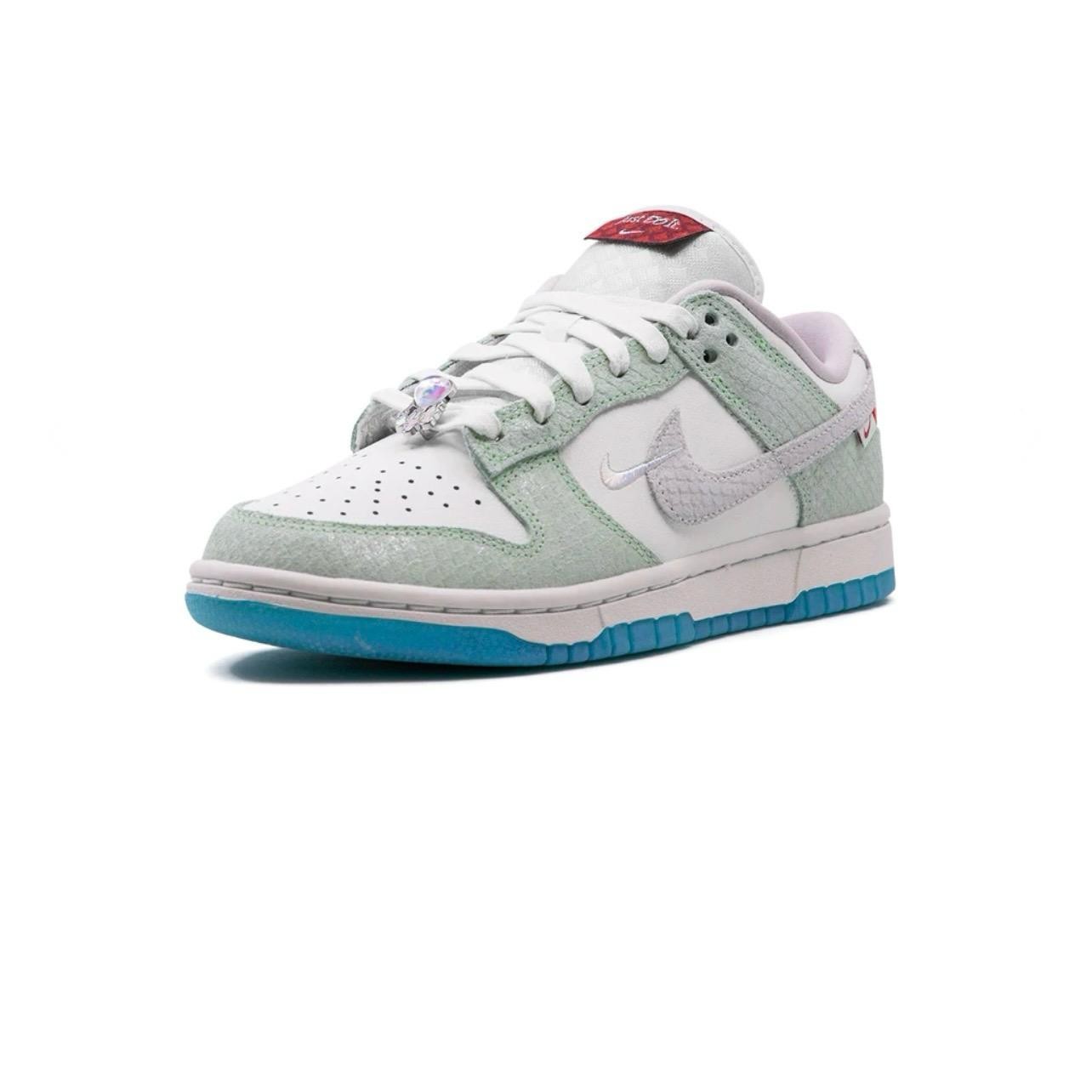 DUNK LOW LX WMNS "YEAR OF THE DRAGON 2024"