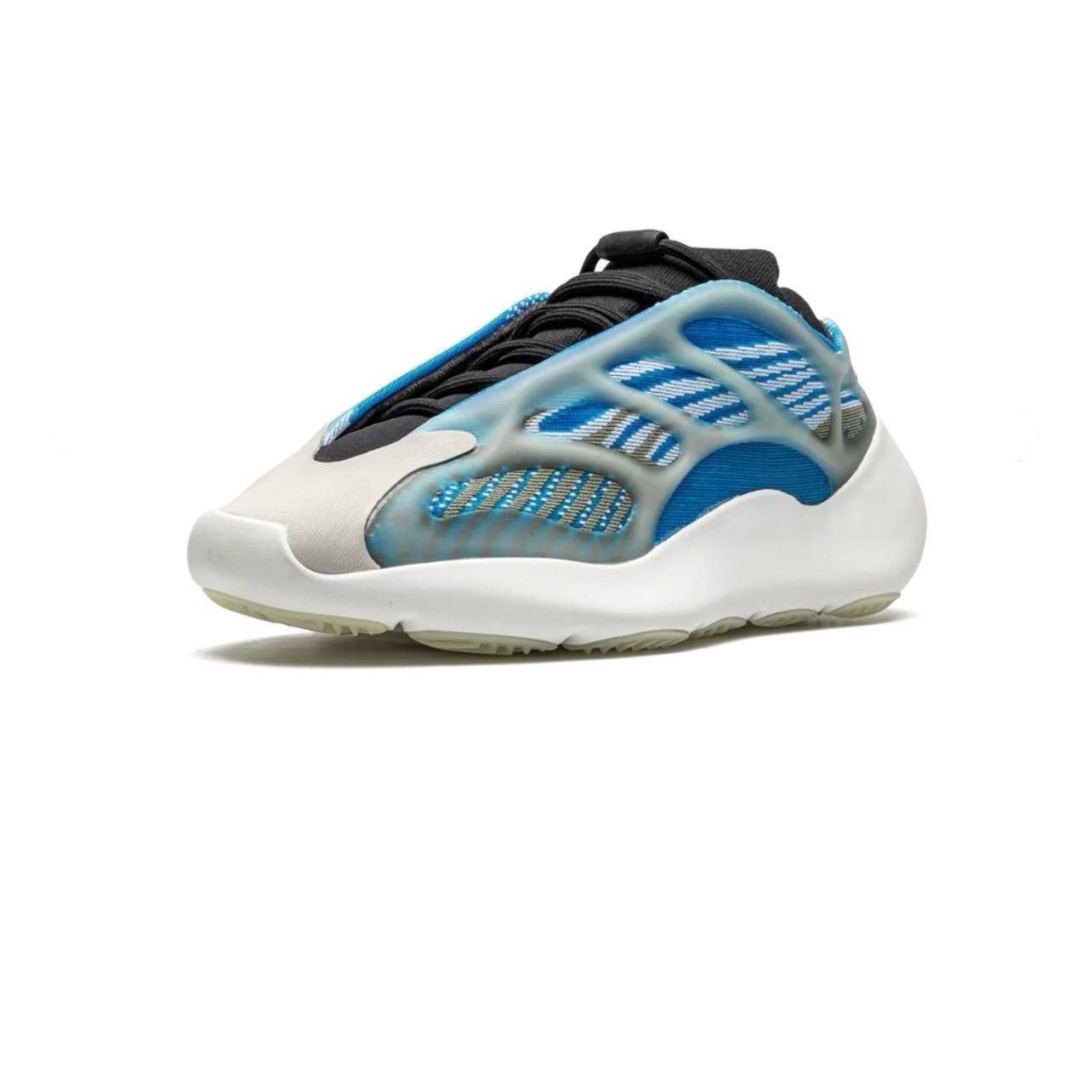 YEEZY 700 V3 "ARZARETH"