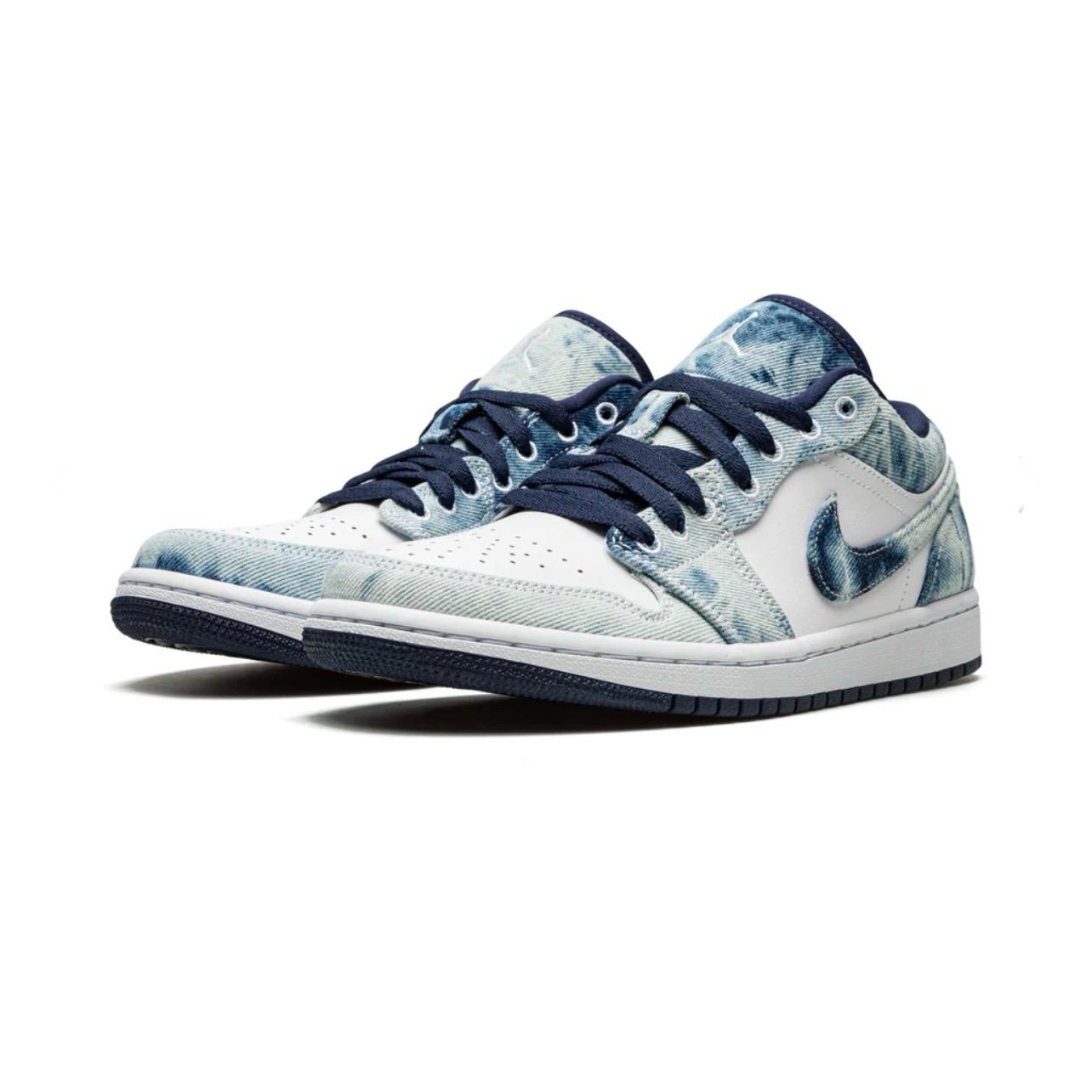 AIR JORDAN 1 LOW SE WASHED DENIM AIR JORDAN 1 LOW SE WASHED DENIM