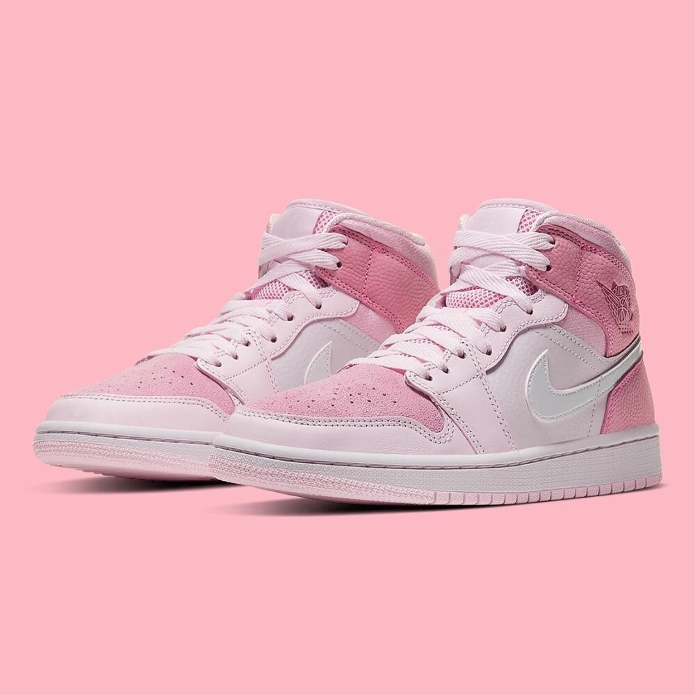 AİR JORDAN 1 DİGİTAL PİNK