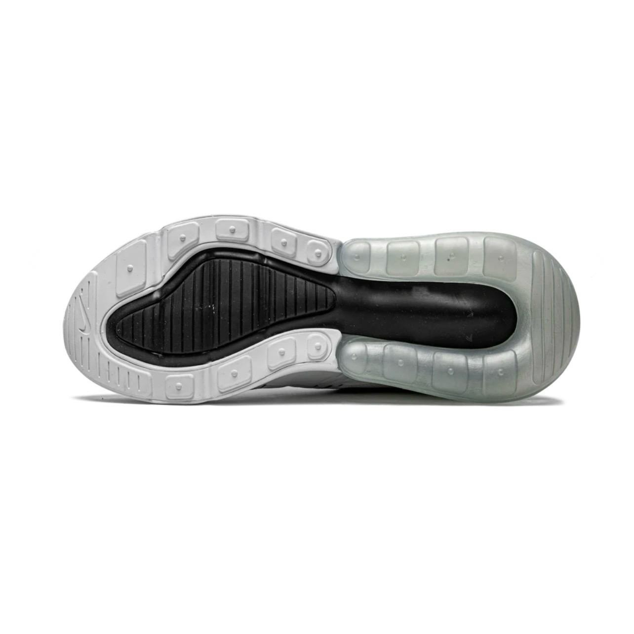 AIR MAX 270  "WHITE / BLACK"