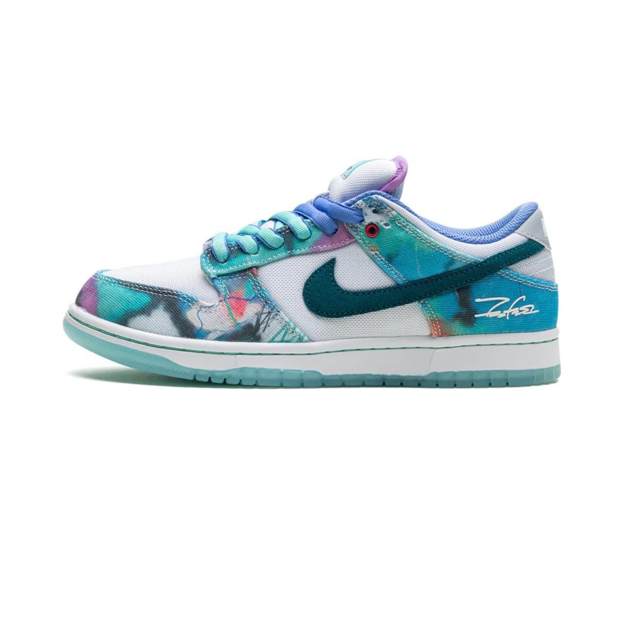 DUNK LOW SB "FUTURA LABORATORIES - BLEACHED AQUA"
