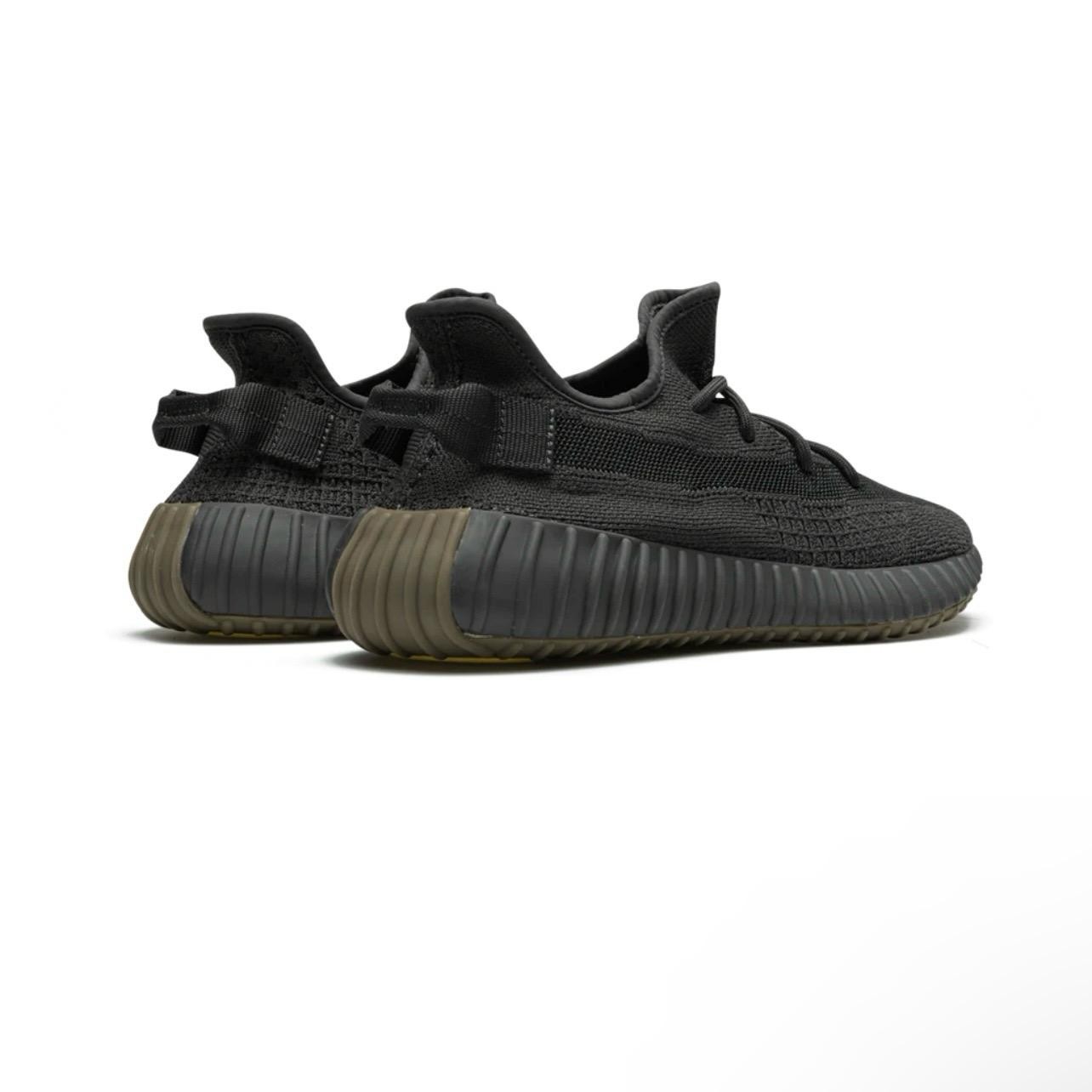 YEEZY BOOST 350 V2 REFLECTIVE "CINDER"