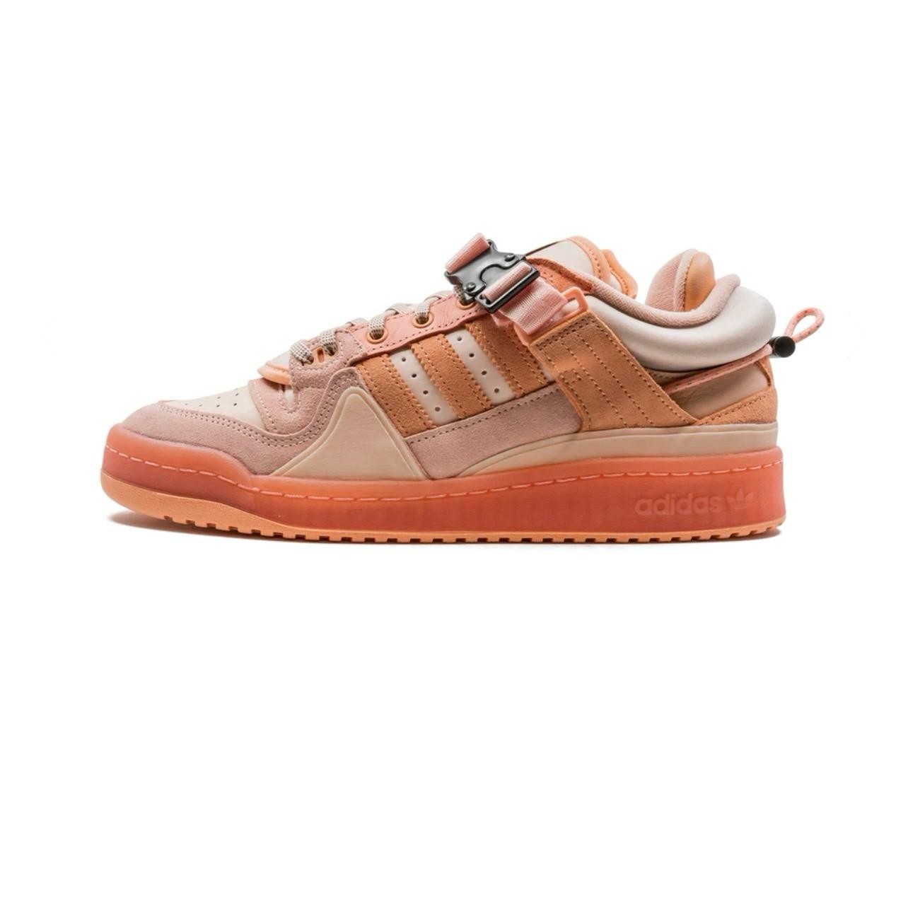 FORUM BUCKLE LOW "BAD BUNNY - EASTER EGG"