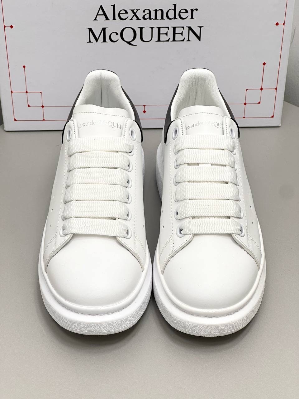 Alexander McQueen Metallic Leather Kadın Sneaker