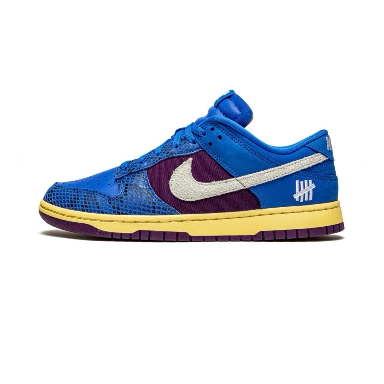 DUNK LOW SP "UNDEFEATED DUNK VS. AF1"