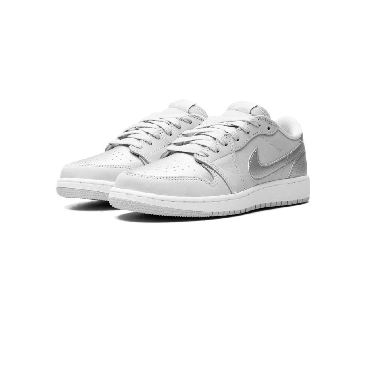 JORDAN 1 LOW OG  "METALLIC SILVER"