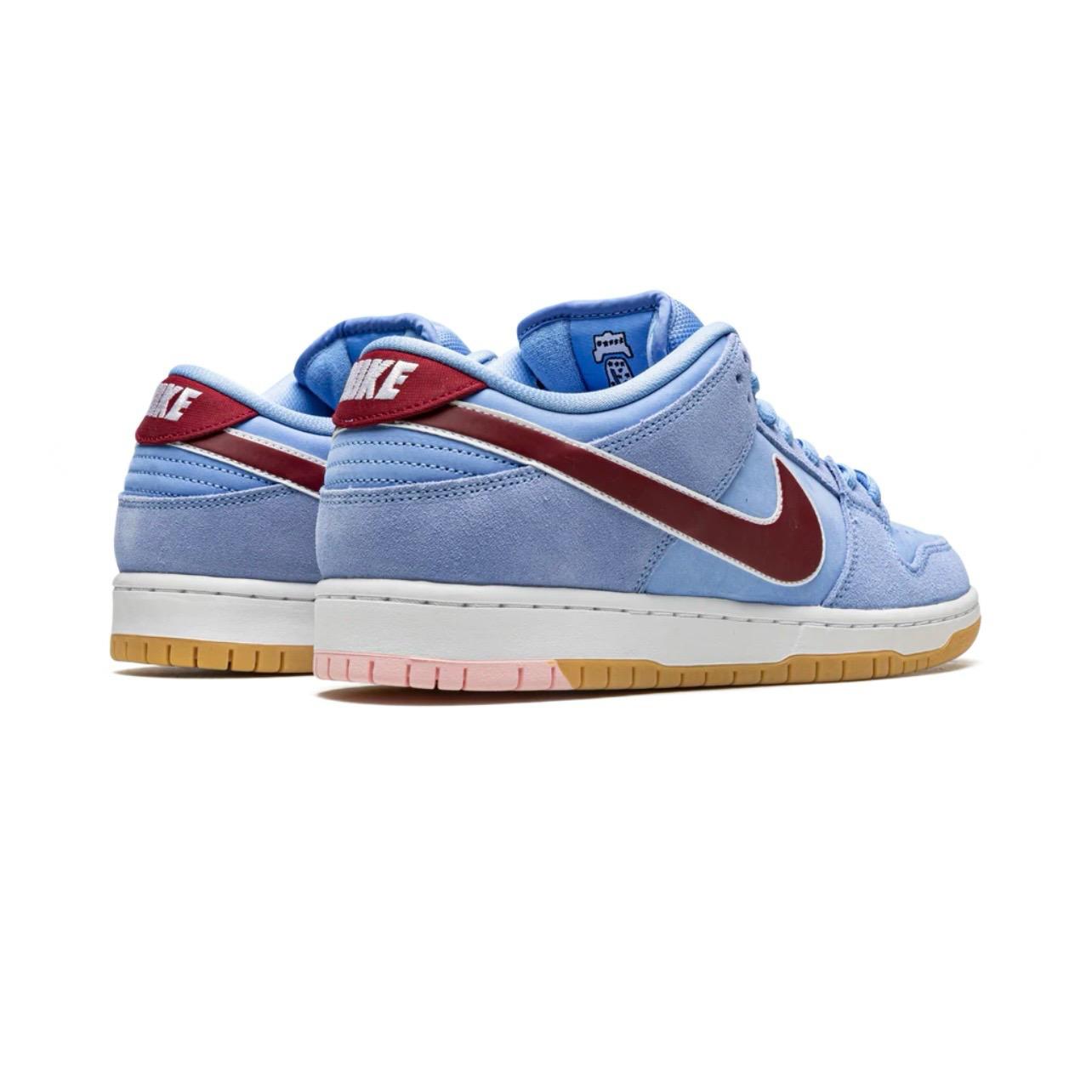 SB DUNK LOW "PHILLIES"