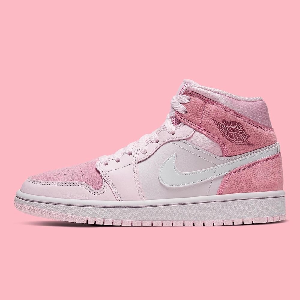 AİR JORDAN 1 DİGİTAL PİNK