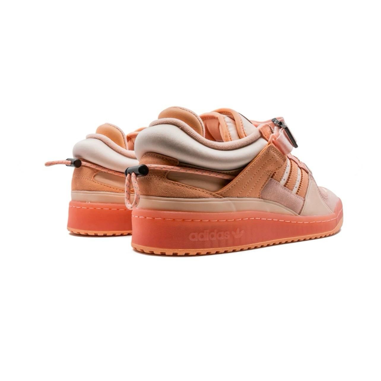 FORUM BUCKLE LOW "BAD BUNNY - EASTER EGG"