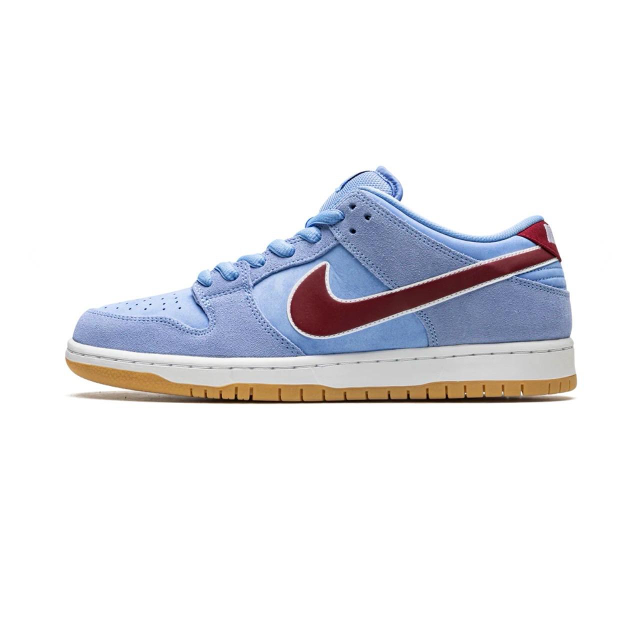 SB DUNK LOW "PHILLIES"