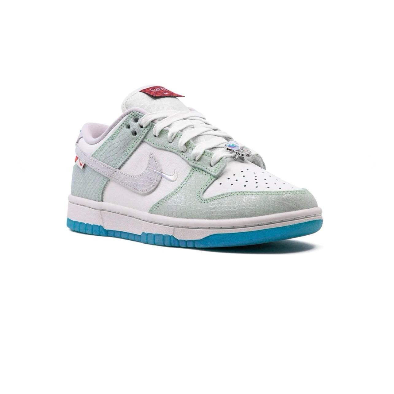 DUNK LOW LX WMNS "YEAR OF THE DRAGON 2024"