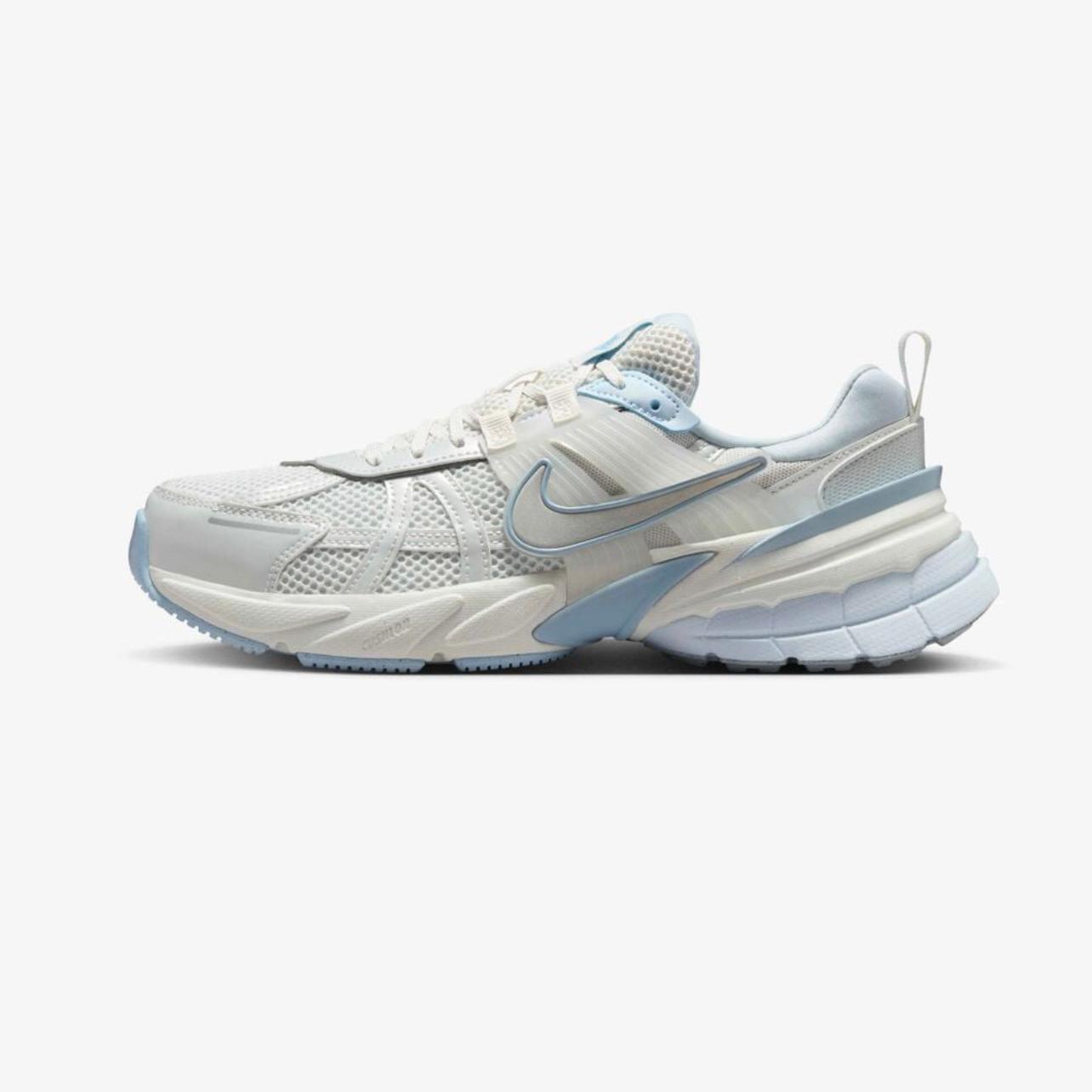 Nike V2K Run Platinum Tint/Summit