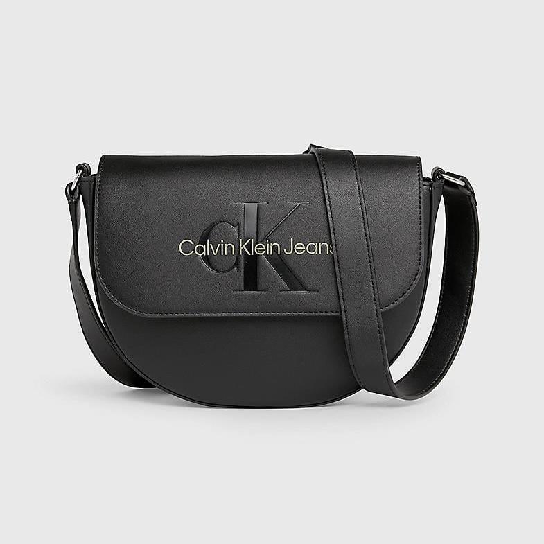 Calvin Klein  Sculpted Saddle-