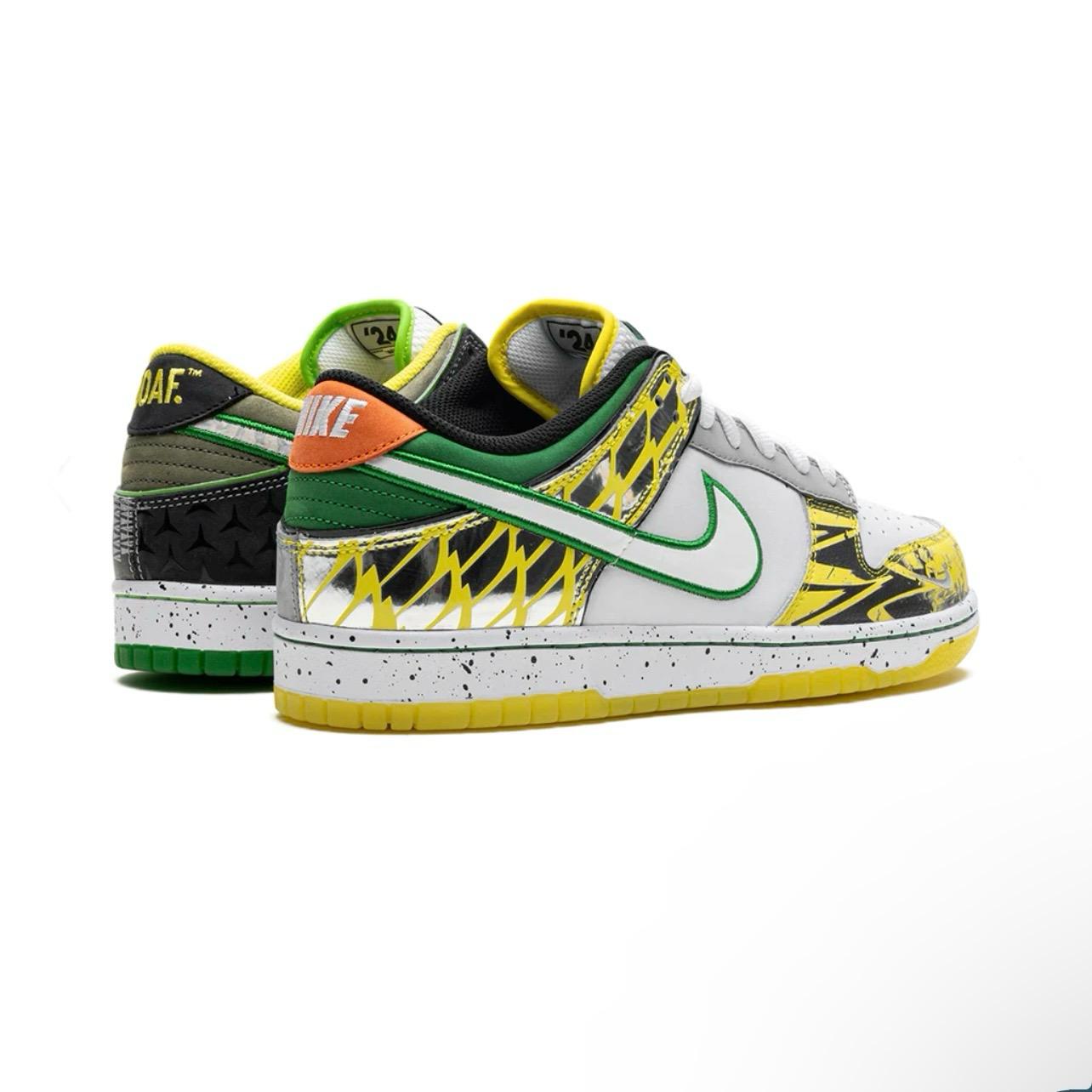 DUNK LOW "WHAT THE DUCK AWAY UNIVERSIT