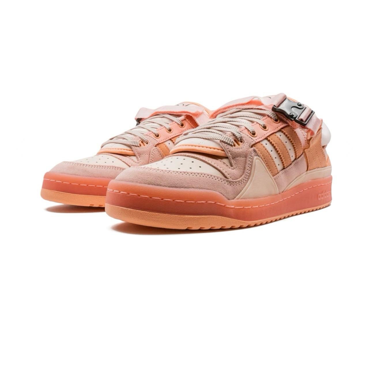 FORUM BUCKLE LOW "BAD BUNNY - EASTER EGG"