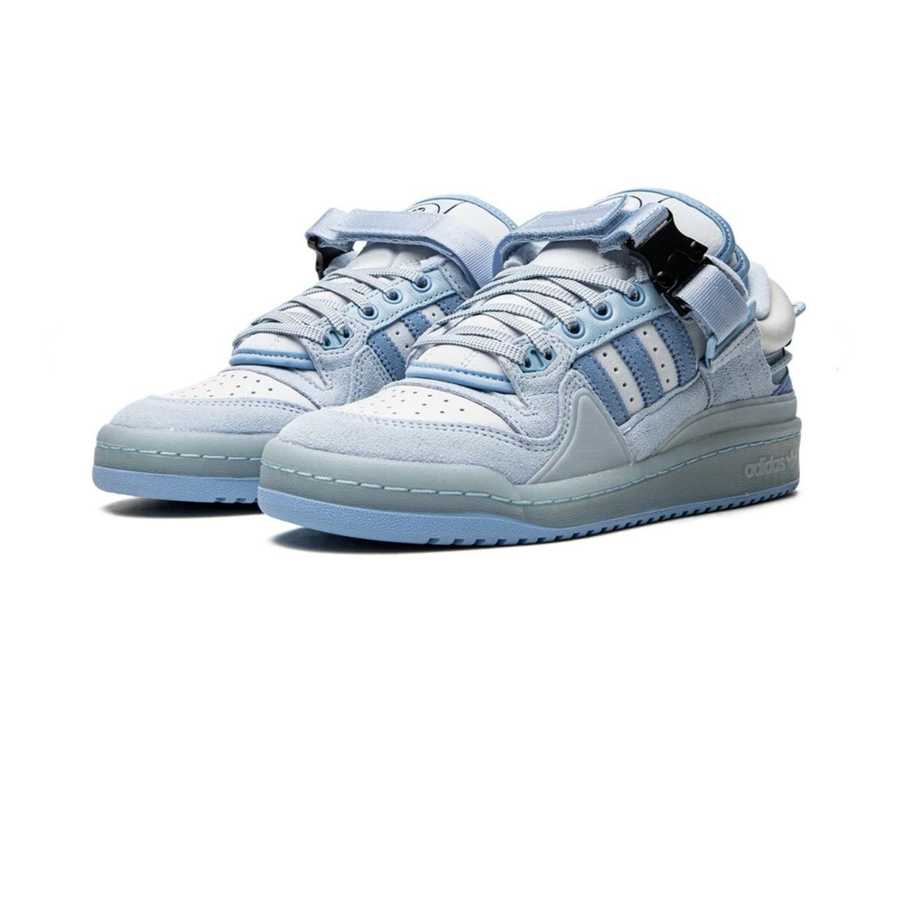 FORUM BUCKLE LOW "BAD BUNNY - BLUE TINT"