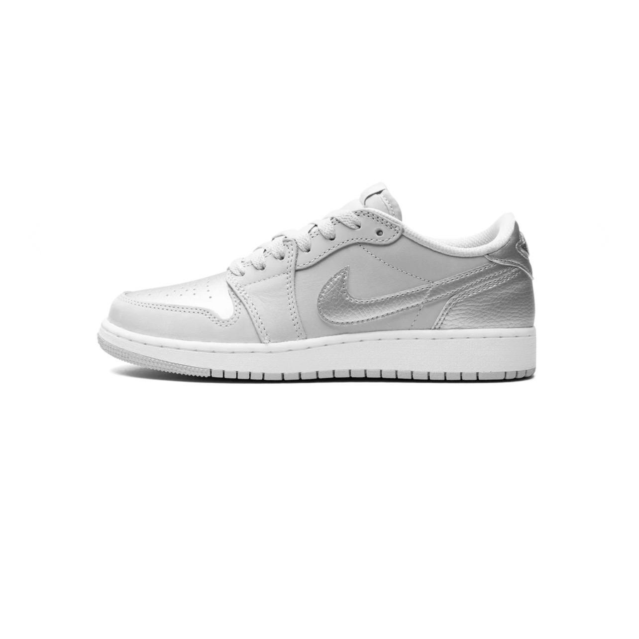 JORDAN 1 LOW OG  "METALLIC SILVER"