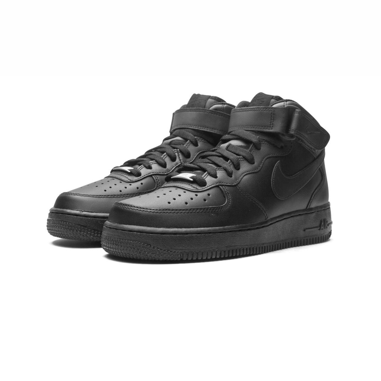 Air Force 1 Mid ‘07 “ Triple Black”