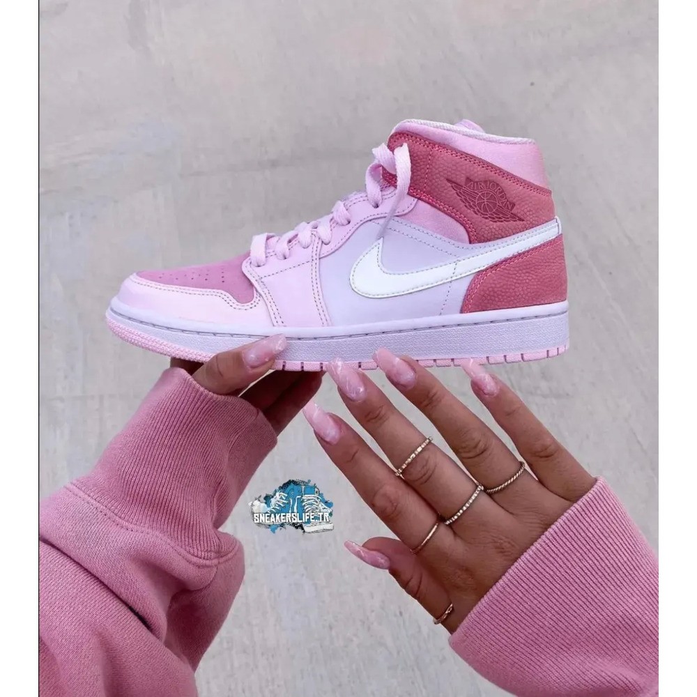 AİR JORDAN 1 DİGİTAL PİNK