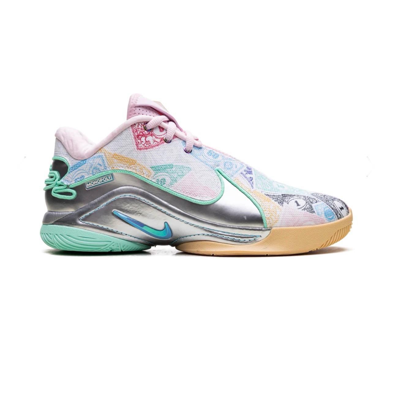 LEBRON 22 "MONOPOLY"