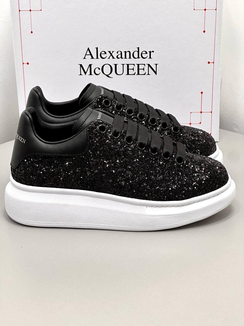 Alexander McQueen Siyah Beyaz Simli Logolu Kadın Sneaker