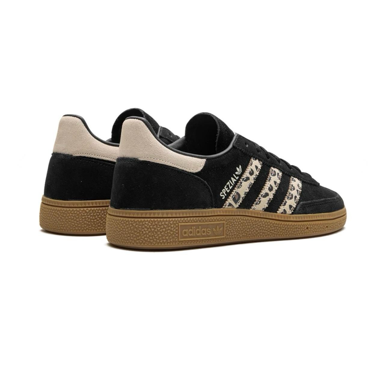 HANDBALL SPEZIAL WMNS "BLACK WONDER LEOPARD"