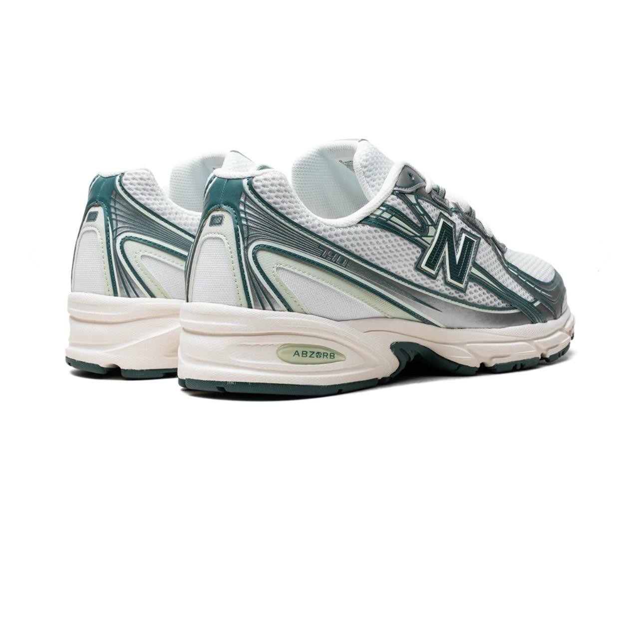 New Balance 740 "WHITE / MARSH GREEN"