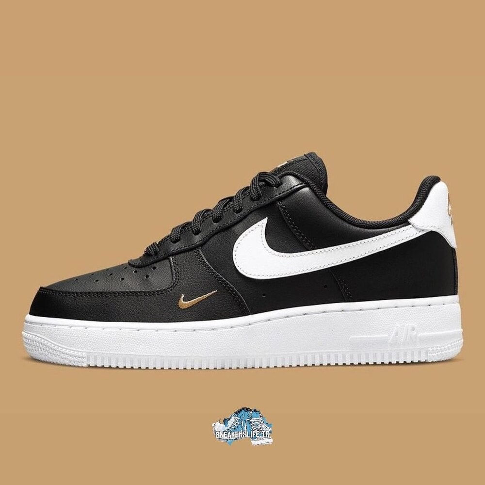 NİKE AİR FORCE 1 BLACK ESSENTİAL