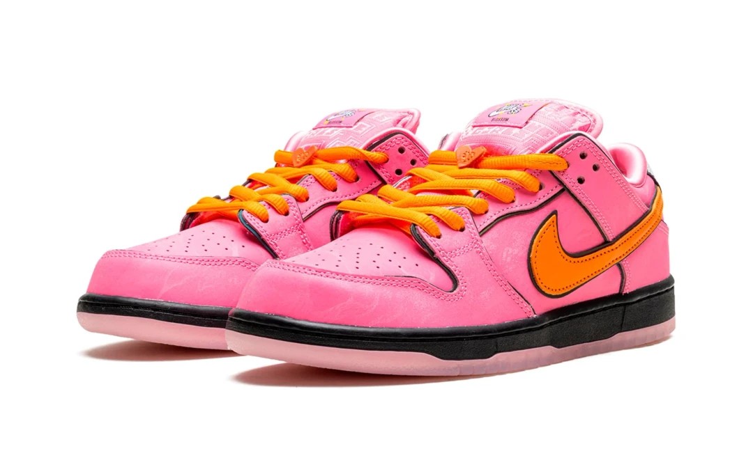 POWERPUFF GIRLS X NIKE SB DUNK LOW “BUBBLES”