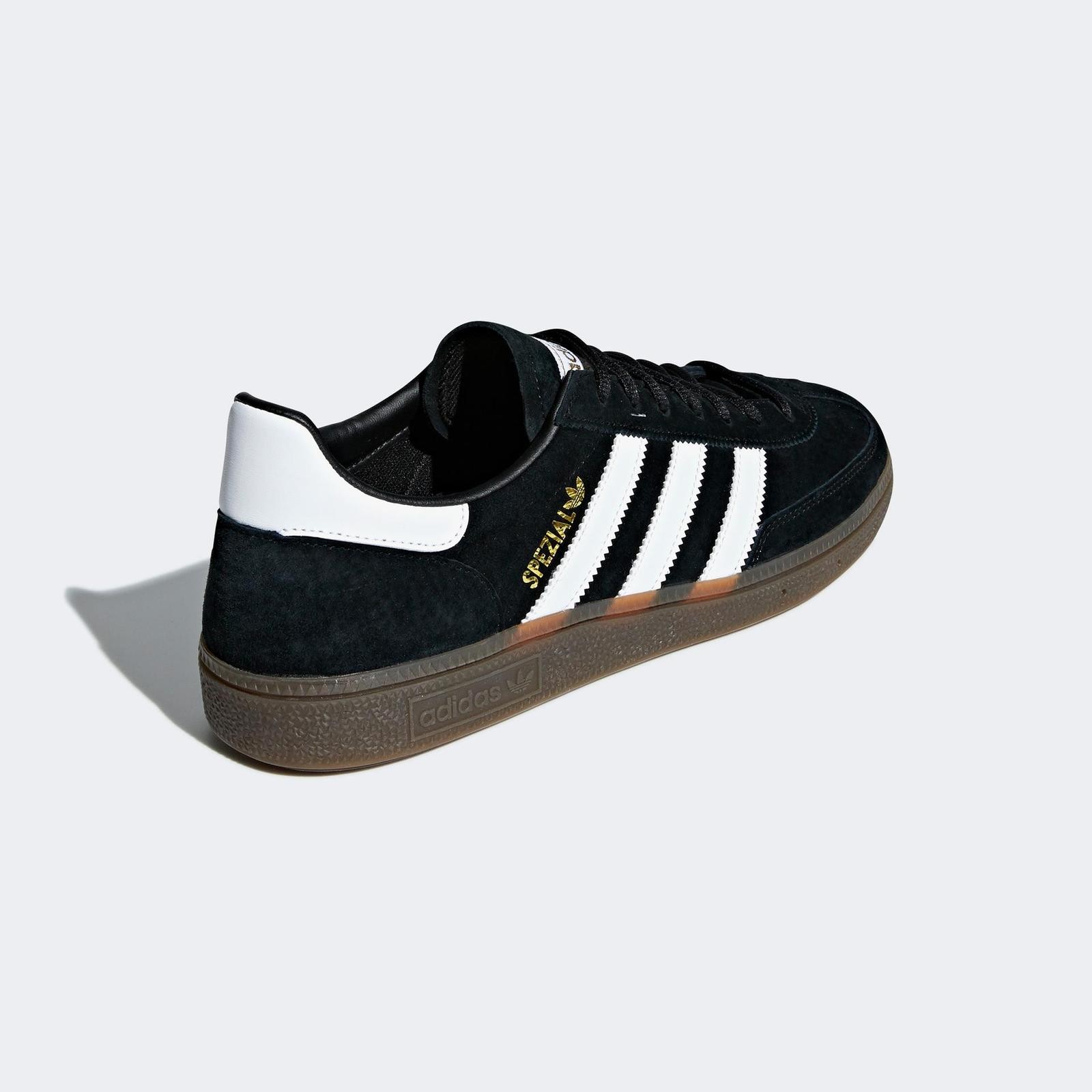 Handball Spezial “Black White “