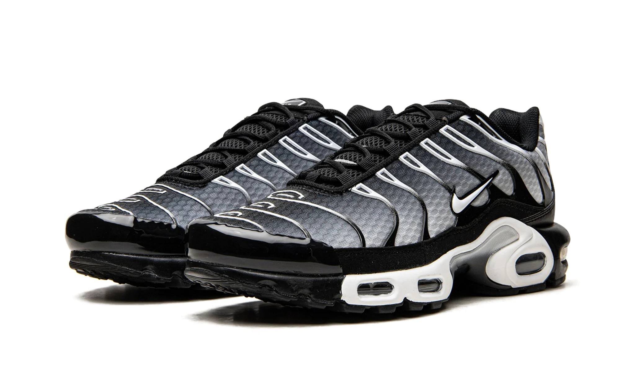 Nike Air Max Plus TN 'Black Metallic Silver'