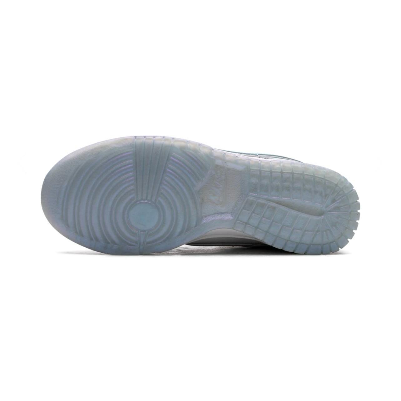 DUNK LOW WMNS "UNLOCK YOUR SPACE"